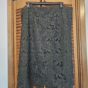 Ann Taylor Floral Lace Pencil Skirt in Dark Green